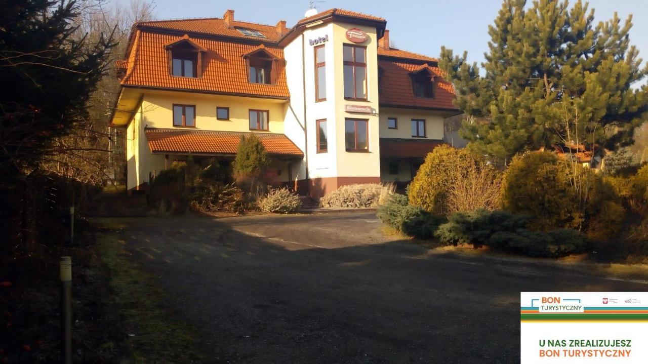 Hotel Twardowski Glogoczow Exterior photo