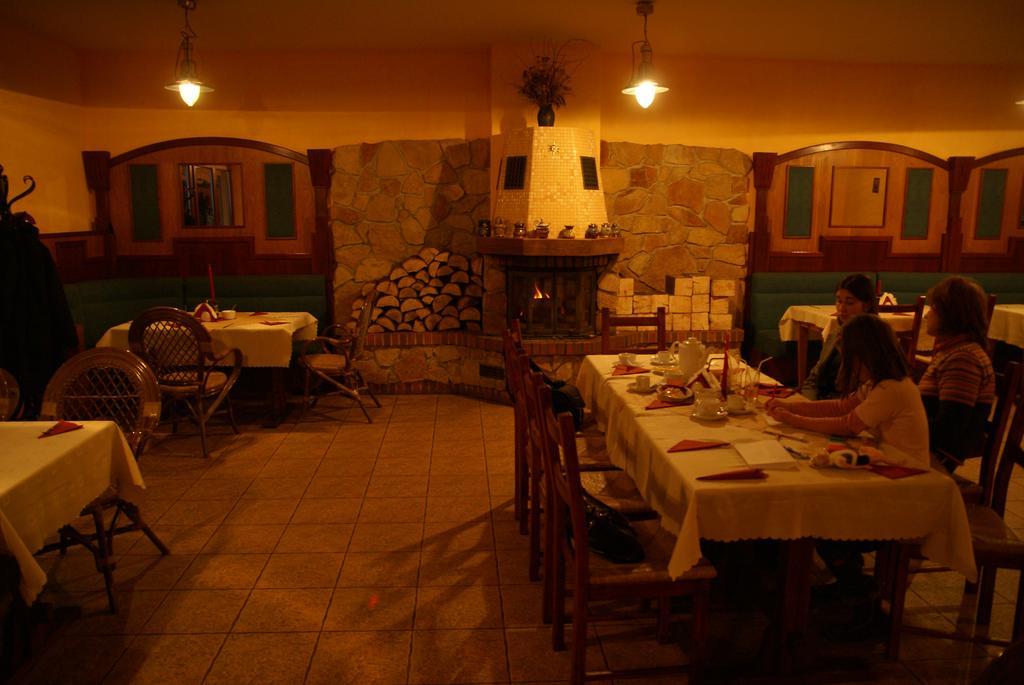 Hotel Twardowski Glogoczow Exterior photo